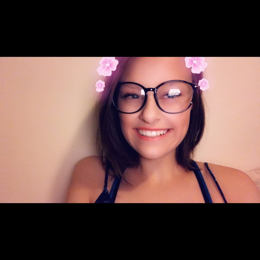 Meet your Posher, Lydia